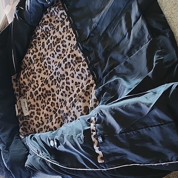 Calvin Klein Ladies XL Black Puffy Hooded Jacket - Picture 4 of 16